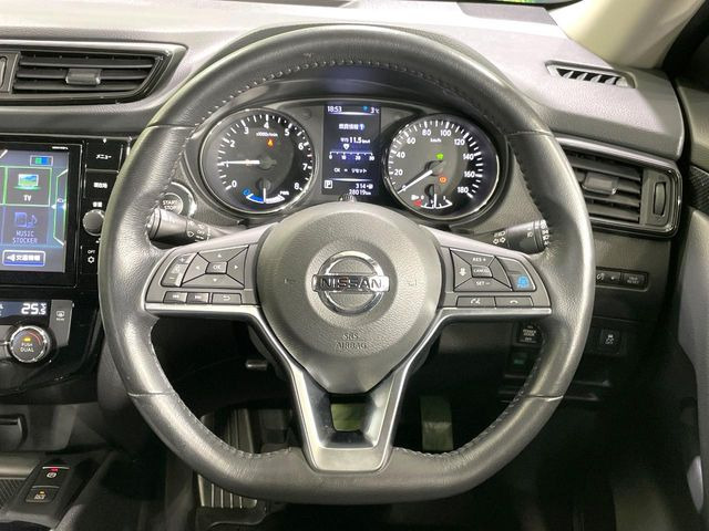 �y�����v�����X�e�A�����O�z�㎿�Ȋv���g�p���邱�ƂŁA��ɂ����������݂ƂĂ��^�]���₷���n���h���ł���