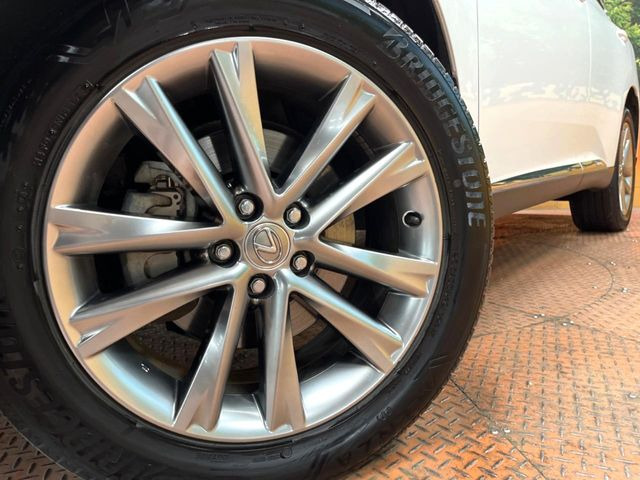 �y�����A���~�z�C�[���z�O�ςɃ}�b�`���������A���~�z�C�[���𑕒����Ă���܂��B�e��ЊO�A���~�z�C�[����A�X�^�b�h���X�^�C�����戵�����Ă���܂��B���񂲑��k����������