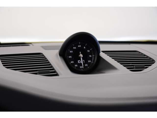 �I�v�V�����Ɋւ��Ă��}�g���b�N�X�w�b�h���C�g��X�|�[�c�G�O�]�[�X�g�A�X�|�[�c�N���m�p�b�P�[�W�A�N���V�b�N�f�U�C���z�C�[���Ɛ\��������܂���B