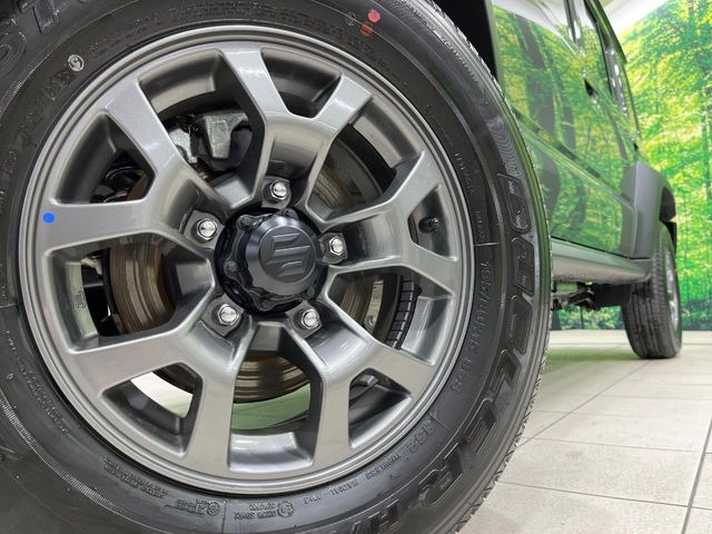 �y����15�C���`�A���~�z�C�[���z�O�ςɃ}�b�`���������A���~�z�C�[���𑕒����Ă���܂��B�e��ЊO�A���~�z�C�[����A�X�^�b�h���X�^�C�����戵�����Ă���܂��B���񂲑��k����������