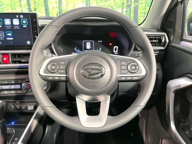 �y�����v�����X�e�A�����O�z�㎿�Ȋv���g�p���邱�ƂŁA��ɂ����������݂ƂĂ��^�]���₷���n���h���ł���