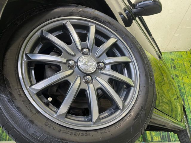 �y����14�C���`�A���~�z�C�[���z�O�ςɃ}�b�`���������A���~�z�C�[���𑕒����Ă���܂��B�e��ЊO�A���~�z�C�[����A�X�^�b�h���X�^�C�����戵�����Ă���܂��B���񂲑��k����������