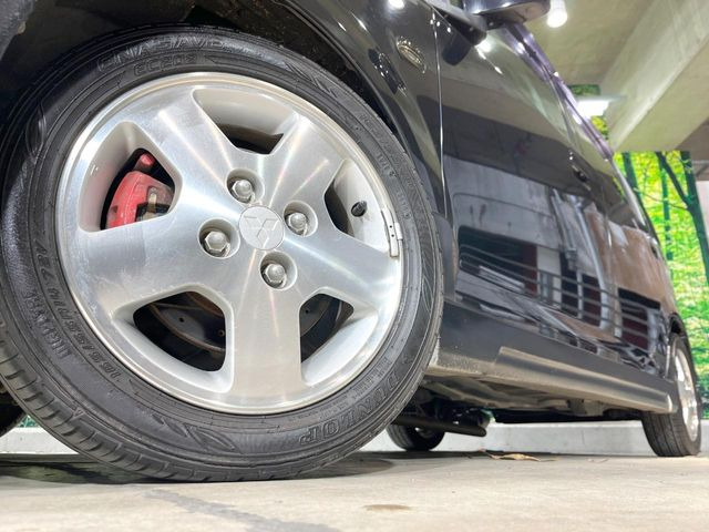 �y����13�C���`�A���~�z�C�[���z�O�ςɃ}�b�`���������A���~�z�C�[���𑕒����Ă���܂��B�e��ЊO�A���~�z�C�[����A�X�^�b�h���X�^�C�����戵�����Ă���܂��B���񂲑��k����������