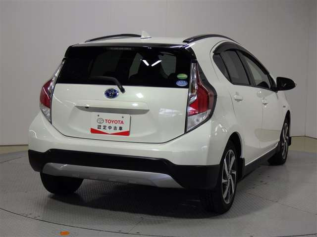 アクア1.5 X-URBAN ソリッド