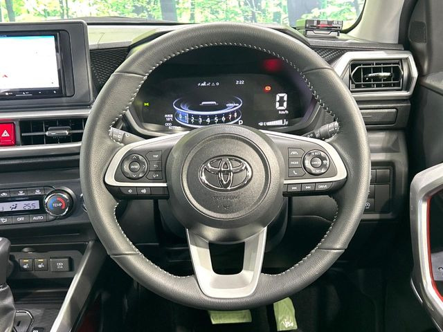 �y�����v�����X�e�A�����O�z�㎿�Ȋv���g�p���邱�ƂŁA��ɂ����������݂ƂĂ��^�]���₷���n���h���ł���