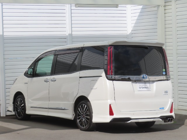 ノア1.8 ハイブリッド Si W×B II