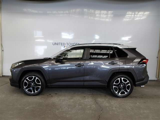 RAV42.0 アドベンチャー 4WD