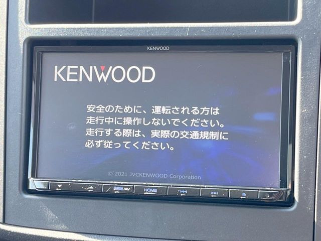 �yKENWOOD���i�r�Q�[�V�����z�ړI�n�܂ł�������ē����Ă����g���₷���i�r�BBluetooth�ڑ�����΂������̃X�}�z��MP3�v���C���[�̉��y���Đ��\!�����̉^�]������Ɋy�����Ȃ�܂�!!