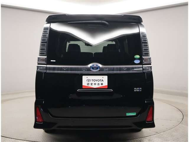 ヴォクシー1.8 ハイブリッド ZS 煌III