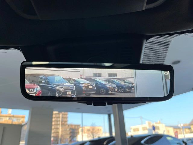 �y�f�W�^���C���i�[�~���[�z��Ȃ̑傫�ȉו��⓯��҂Ō�����m�F���Â炢���ł����S!�J�������B�e�����ԗ�����̉f�������[���~���[���ɕ\���B�N���A�Ȏ��E�ŏ󋵂̊m�F���\�ł�!