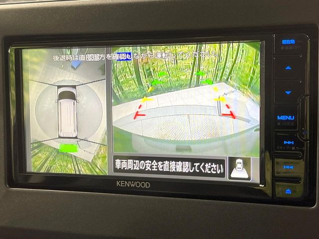 �y�}���`�A���E���h���j�^�[�z��p�̃J�����ɂ��A�ォ�猩���낵���悤�Ȏ��_��360�x�N���}�̎��͂��m�F���邱�Ƃ��ł��܂������p�������m�F���₷���A�����ꏊ�ł̐؂�Ԃ��⒓�Ԃ��X���[�Y�ɍs���܂��B