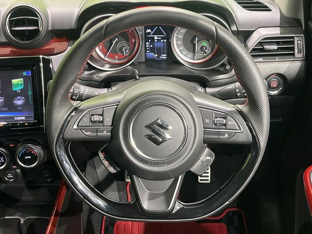 �y�����v�����X�e�A�����O�z�㎿�Ȋv���g�p���邱�ƂŁA��ɂ����������݂ƂĂ��^�]���₷���n���h���ł���