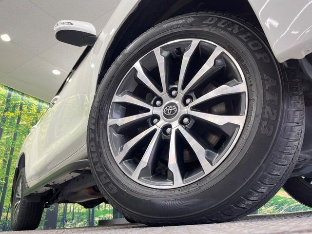 �y����19�C���`�A���~�z�C�[���z�O�ςɃ}�b�`���������A���~�z�C�[���𑕒����Ă���܂��B�e��ЊO�A���~�z�C�[����A�X�^�b�h���X�^�C�����戵�����Ă���܂��B���񂲑��k����������