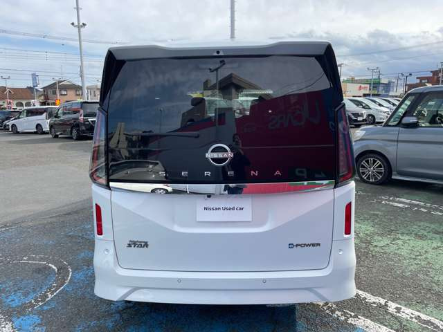 セレナ1.4 e-POWER ハイウェイスターV