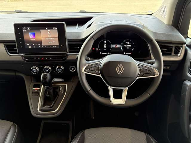 �L��������ԁA2��ނ̃p���[�g���[���A��i�̉^�]�E���Ԏx���V�X�e����V���ɔ����uLUDOSPACE(���h�X�p�X)=�V�т̋�ԁv���u�����ƗV�ׂ��ԁv�ւƑ傫���i�������B