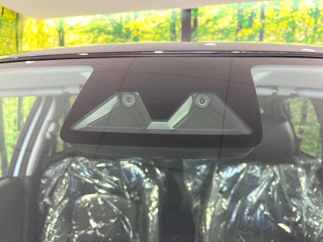 �y�X�}�[�g�A�V�X�g�z���s���ɑO���̎ԗ�����F�����A�Փ˂������Ȏ��͌x��ƃu���[�L�ŏՓˉ���Ɣ�Q�y�����A�V�X�g�B�����S�Ƀh���C�u�����y���݂��������܂��B