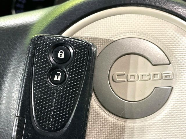 �y�L�[�t���[�V�X�e���z�J�o����|�P�b�g�ɓ��ꂽ�܂܂ł��h�A�̎{���E�������\�ȃX�}�[�g�L�[�𑕔��B�G���W���̃I���E�I�t�����J�M�����o���K�v����������Ƃ��Ă��֗��ł���