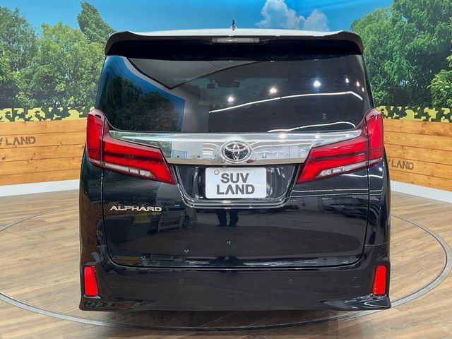 安心の最長10年・走行無制限保証(有償)をご用意。保証内容も充実はもちろん、無料点検&オイル交換や、年中無休の全国・24時間ロードサービスも付帯されておりますのでご安心下さい。