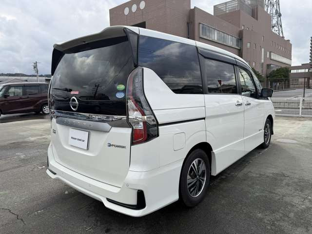 セレナ1.2 e-POWER ハイウェイスターV