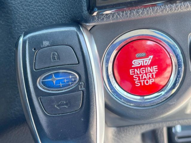 �y�A�N�Z�X�L�[&�v�b�V���X�^�[�g�z�J�o����|�P�b�g�ɓ��ꂽ�܂܂ł��h�A�̎{���E�������\�ȃX�}�[�g�L�[�𑕔��B�G���W���̃I���E�I�t�����J�M�����o���K�v�������A�{�^�����v�b�V�����邾����OK��