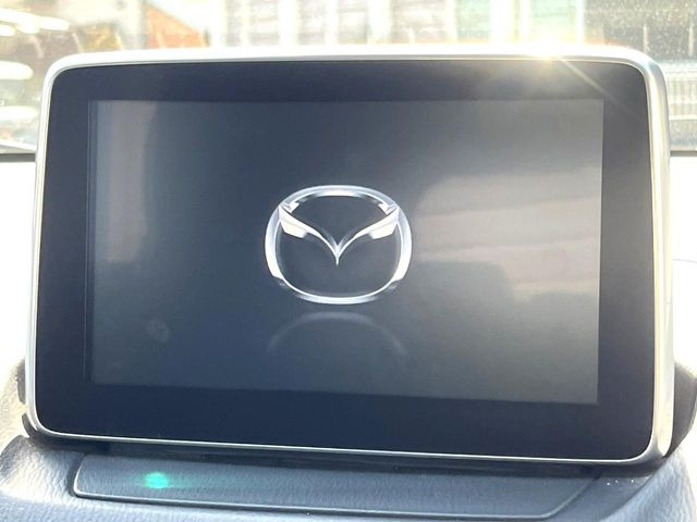 �y�����i�r�z�l�C�̏����i�r�𑕔����Ă���܂��B�i�r�̎g���₷���͂������A�I�[�f�B�I�@�\���[��!�L�����v�◷�s�͂������A�ʋ΂┃�����ȂǕ��i�̃h���C�u���y�����Ȃ�͂���