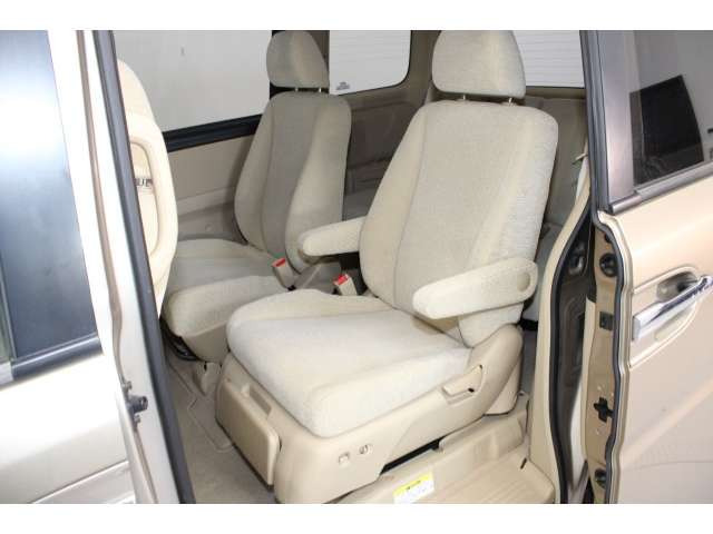 ステップワゴン2.0 G