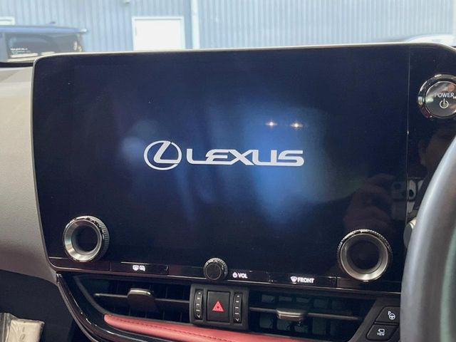 NX450hプラス バージョンL 4WD