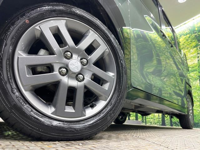 �y����15�C���`�A���~�z�C�[���z�O�ςɃ}�b�`���������A���~�z�C�[���𑕒����Ă���܂��B�e��ЊO�A���~�z�C�[����A�X�^�b�h���X�^�C�����戵�����Ă���܂��B���񂲑��k����������