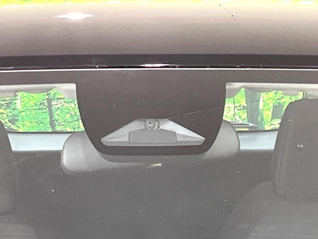 �y�z���_�Z���V���O�z���s���ɑO���̎ԗ�����F�����A�Փ˂������Ȏ��͌x��ƃu���[�L�ŏՓˉ���Ɣ�Q�y�����A�V�X�g�B�����S�Ƀh���C�u�����y���݂��������܂��B