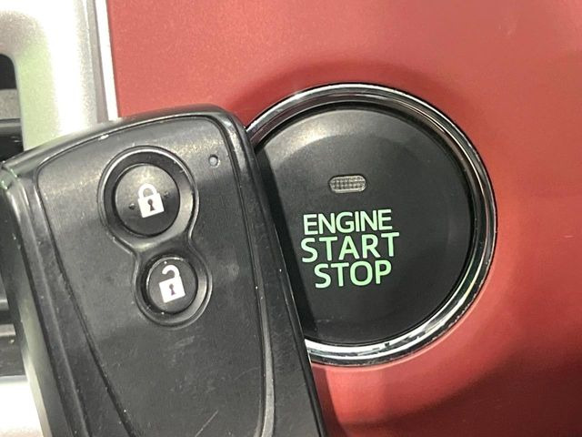 �y�L�[�t���[�V�X�e���z�J�o����|�P�b�g�ɓ��ꂽ�܂܂ł��h�A�̎{���E�������\�ȃX�}�[�g�L�[�𑕔��B�G���W���̃I���E�I�t�����J�M�����o���K�v����������Ƃ��Ă��֗��ł���