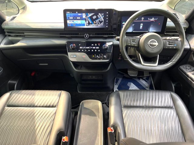 セレナ1.4 e-POWER AUTECH