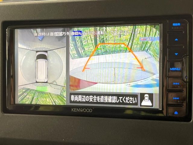 �y�}���`�A���E���h���j�^�[�z��p�̃J�����ɂ��A�ォ�猩���낵���悤�Ȏ��_��360�x�N���}�̎��͂��m�F���邱�Ƃ��ł��܂������p�������m�F���₷���A�����ꏊ�ł̐؂�Ԃ��⒓�Ԃ��X���[�Y�ɍs���܂��B