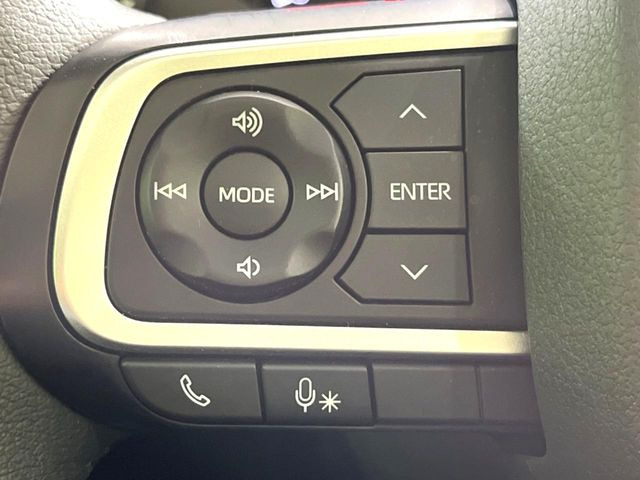 【ステアリングスイッチ】運転中、前方から目線をそらすことなく、オーディオ等の操作が可能な便利機能!安心&快適なドライブを演出してくれます♪