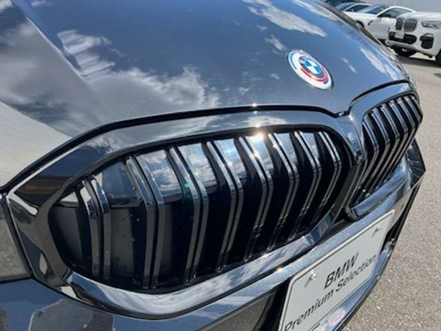 3シリーズセダン320i Mスポーツ