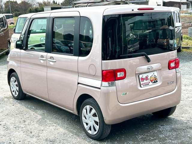 ���X�ł͌y�����Ԃ��畁�ʎԂ܂ŕ��L���I�[�����[�J�[�̎Ԏ�E�F�E�O���[�h��L�x�ɑ����Ă���܂��B