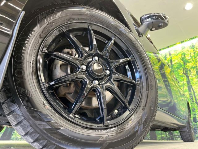 �y15�C���`�A���~�z�C�[���z�O�ςɃ}�b�`�����A���~�z�C�[���𑕒����Ă���܂��B�e��A���~�z�C�[����A�X�^�b�h���X�^�C�����戵�����Ă���܂��B���񂲑��k����������