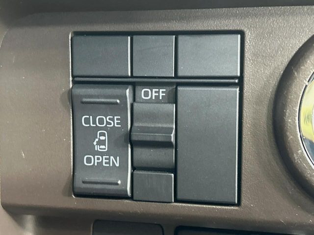 �y�p���[�X���C�h�h�A�z�X�}�[�g�L�[��^�]�Ȃ̃X�C�b�`�ŃX���C�h�h�A�̊J���\���d��������͂����ăh�A���J����K�v�������A���������q�l�ł��A�d���ו��������Ă��鎞�����N�ɊJ���߂ł��܂���