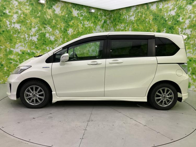 フリードハイブリッド1.5 ジャストセレクション