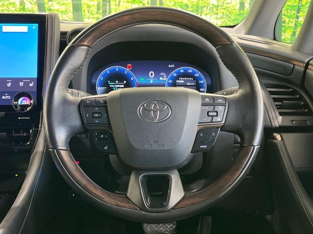 【ステアリングスイッチ】運転中、前方から目線をそらすことなく、オーディオ等の操作が可能な便利機能!安心&快適なドライブを演出してくれます♪