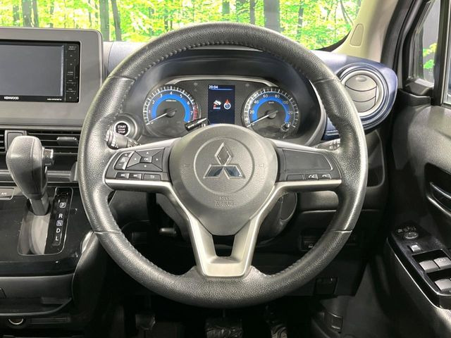 �y�X�e�A�����O�X�C�b�`�z�^�]���A�O������ڐ������炷���ƂȂ��A�I�[�f�B�I���̑��삪�\�ȕ֗��@�\!���S&���K�ȃh���C�u�����o���Ă���܂���