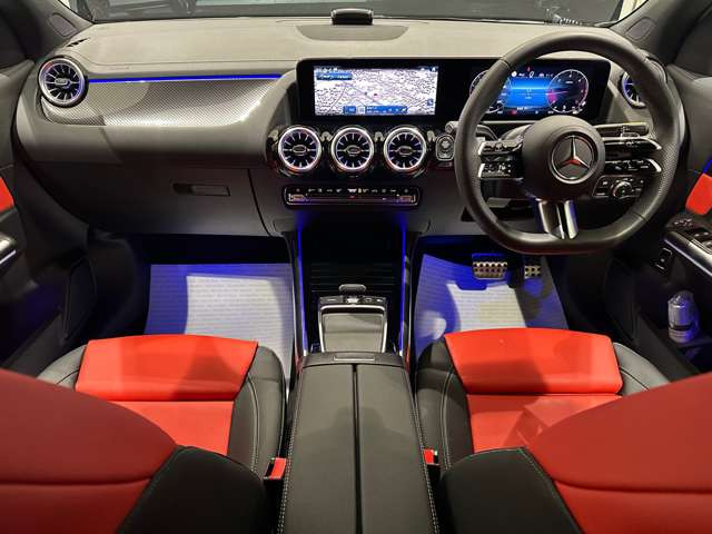 GLAクラスGLA200 d 4マチック アーバン スターズ 4WD