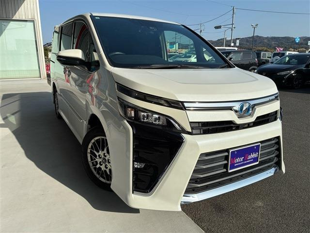 ヴォクシー1.8 ハイブリッド ZS