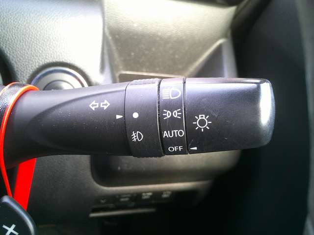 ���I�[�g���C�g&�n�C�r�[���A�V�X�g�����̖͂��邳�����m���Ď����Ń��C�g�_�����Ă���g���l���Ȃǂŕ֗��ł��B�����!�Ό��ԂȂǂ����m���ăn�C&hArr;���[�������Ő؂�ւ��Ă���܂��B