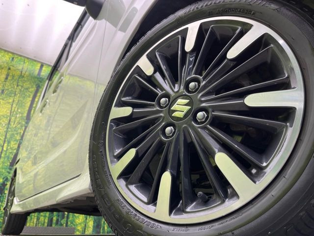 �y����15�C���`�A���~�z�C�[���z�O�ςɃ}�b�`���������A���~�z�C�[���𑕒����Ă���܂��B�e��ЊO�A���~�z�C�[����A�X�^�b�h���X�^�C�����戵�����Ă���܂��B���񂲑��k����������