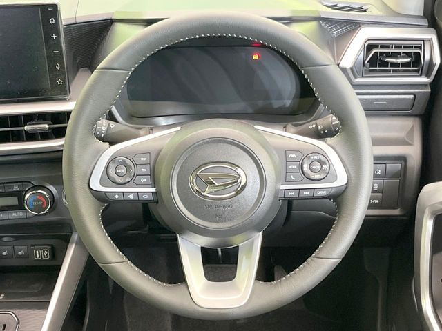 �y�����v�����X�e�A�����O�z�㎿�Ȋv���g�p���邱�ƂŁA��ɂ����������݂ƂĂ��^�]���₷���n���h���ł���