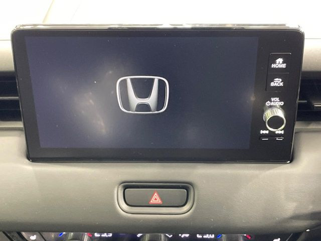 �y���[�J�[����9�C���`�i�r�z�C���e���A�ɗn�����ރX�^�C���b�V���ȁu��p�݌v�v���[�J�[�i�r�𑕔��􎋔F���⑀�쐫�ȂǊ�{���\�ɂ��D��A���㎿�ȃJ�[���C�t�����y���݂��������܂��B