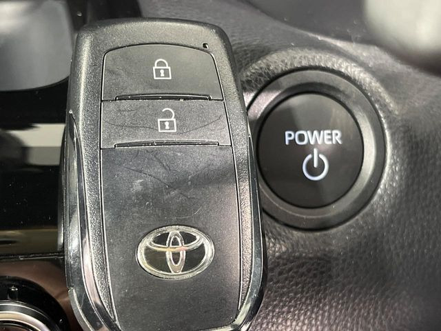 �y�X�}�[�g�L�[�z�J�o����|�P�b�g�ɓ��ꂽ�܂܂ł��h�A�̎{���E�������\�ȃX�}�[�g�L�[�𑕔��B�G���W���̃I���E�I�t�����J�M�����o���K�v����������Ƃ��Ă��֗��ł���