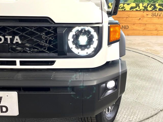 �yLED�w�b�h���C�g�z���V����ԑ��s�����ǍD�Ȏ��E���m�ۂ����S���ĉ^�]�ł��鍂�P�xLED�w�b�h���C�g�𑕔�!�_�����x�������A����d�͂��}�����Ă��܂��B