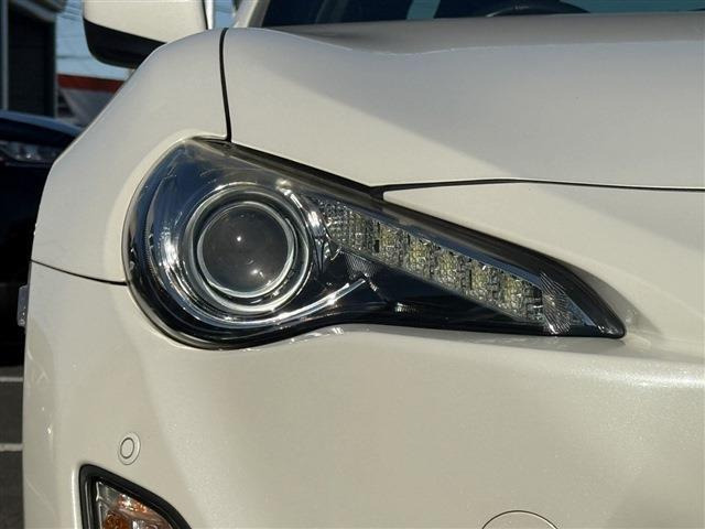 ���Ǝҗl�ւ̔̔��͂��f�肳���Ă��������܂��B �Ԍ������ԗ��̏ꍇ�́A�Ԍ����擾�������x�������z�ŕ\�����Ă���܂��B