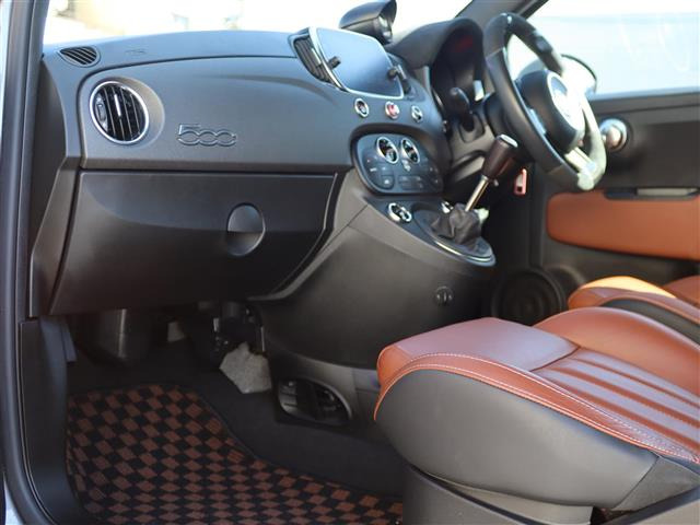 アバルト595コンペティツィオーネ スティーレ